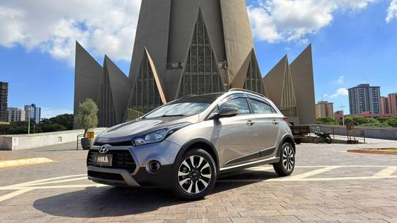 HYUNDAI HB20X 1.6 16V STYLE FLEX 4P MANUAL
